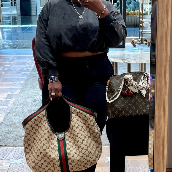 Gucci Beige Tote with Green and Red Stripes - Picture 3 of 4